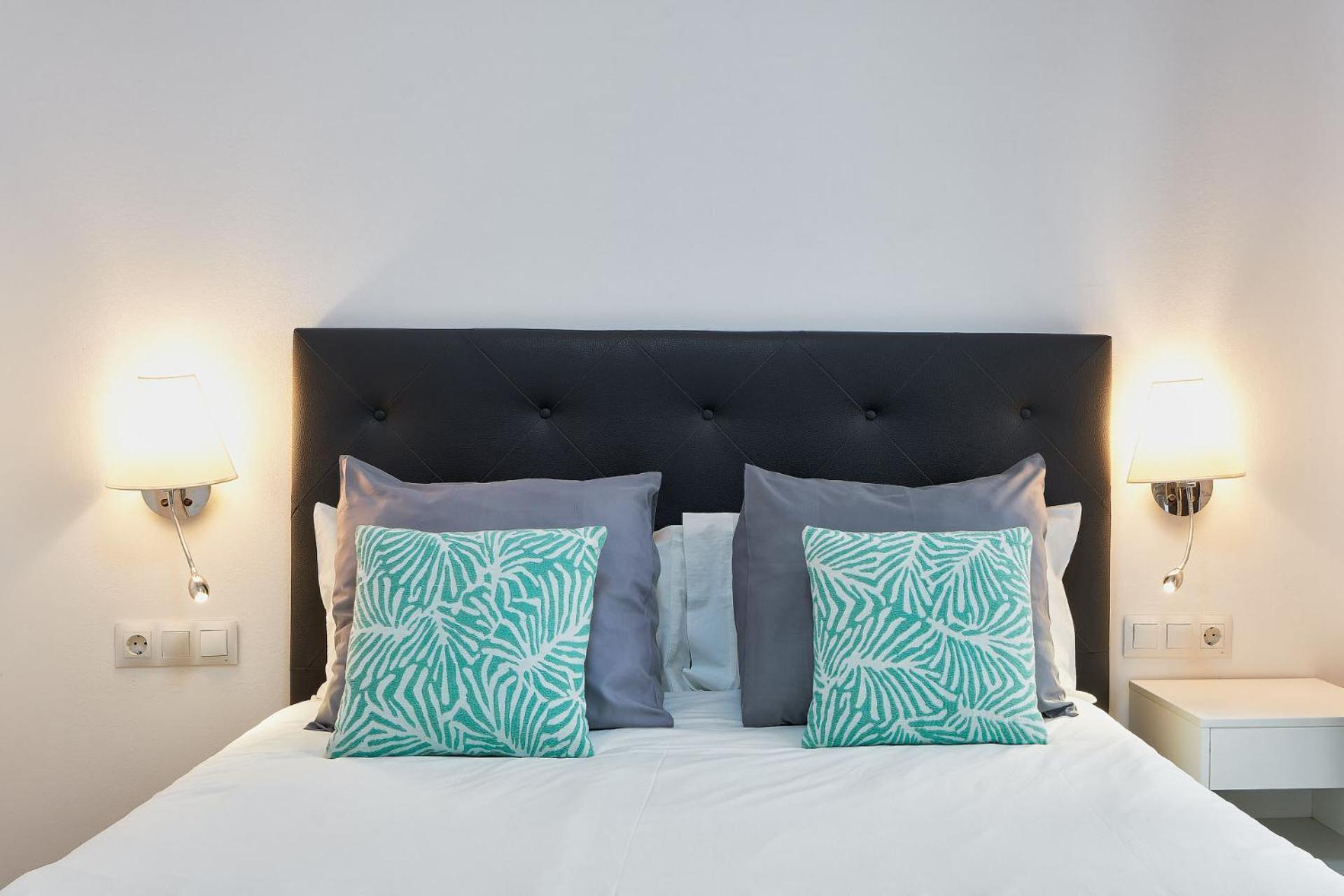 Nueva 22 In By Solaga Homes